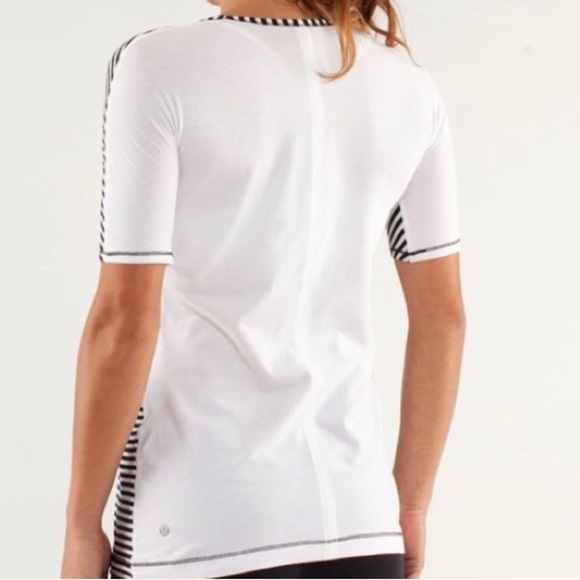 Lululemon Devotion striped short sleeve- size 4 - Picture 2 of 6